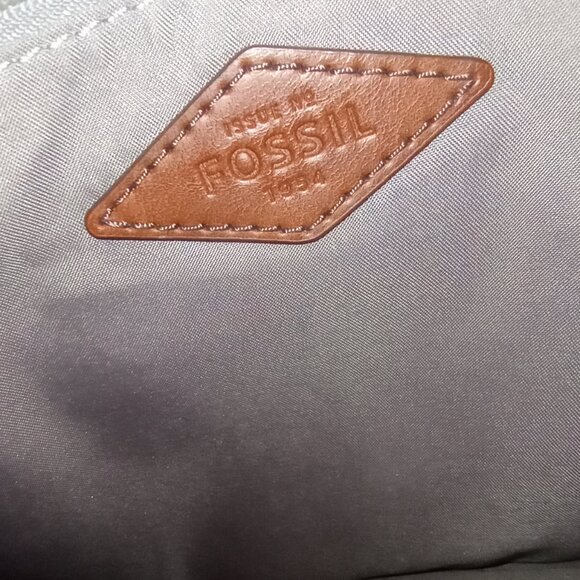 Vintage Fossil Cowhide Leather Brown Purse - Picture 9 of 15